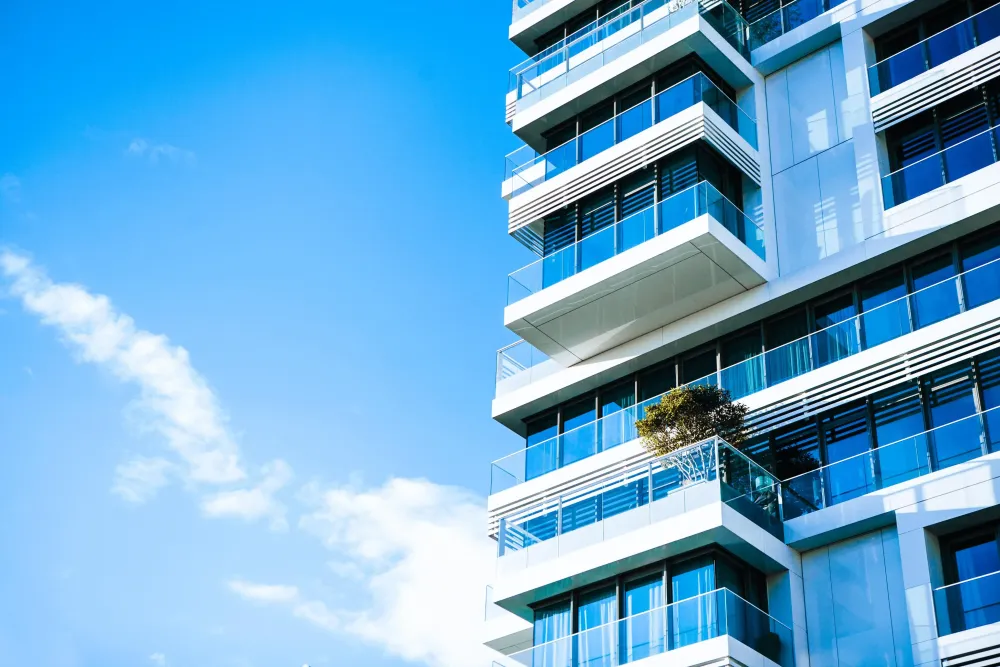 predio_vista_para_ceu_azul_invertido_5dbc1ccc64.webp